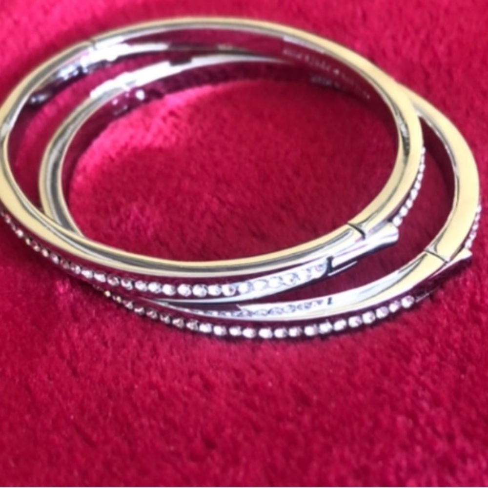 Authentic Kate Spade Hinged Bangle Bracelet. NWOT. - Picture 2 of 3